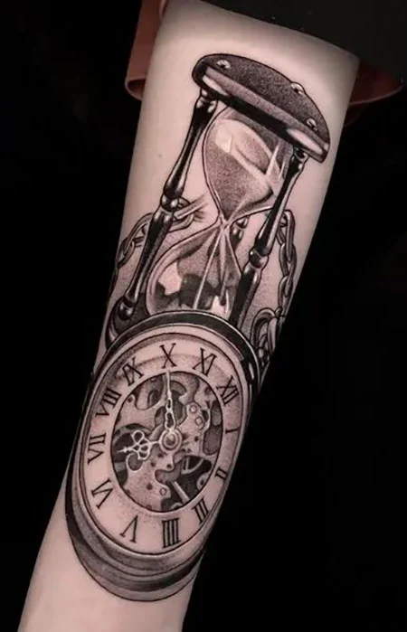 Tatuaje de reloj de arena