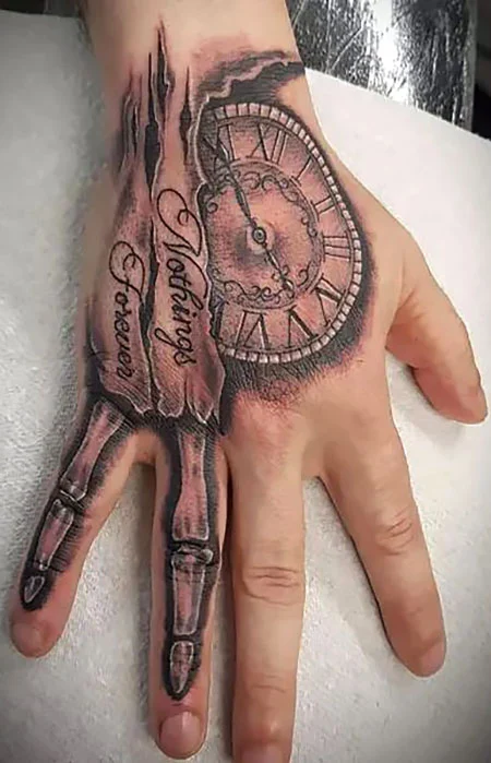 Tatuaje de reloj de mano