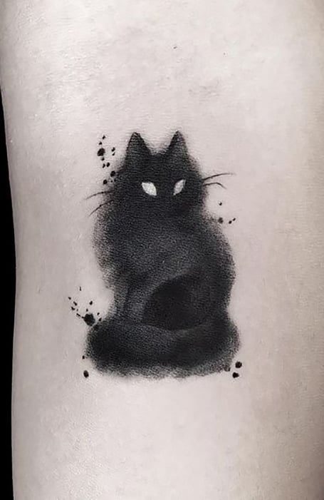 Tatuaje de gato minimalista